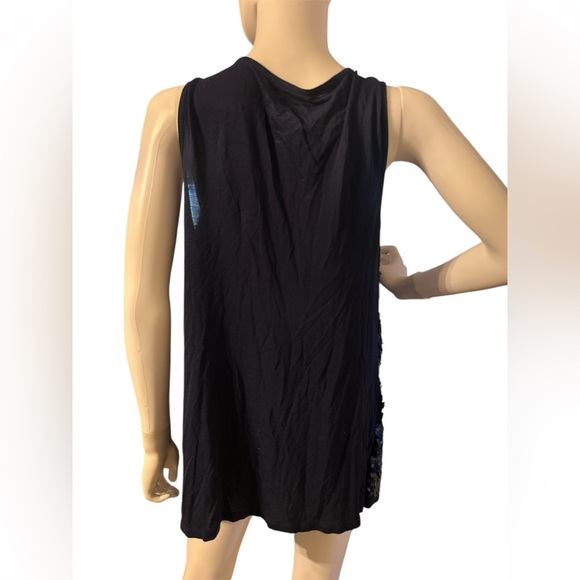 INC International
Concepts Navy Draping
Neck Disc Sequin Accent
Tank Shirt - Picture 5 of 8